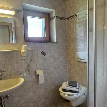 Martlhof Apartman *